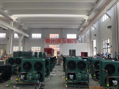 泰州琪玉制冷機組生產車間